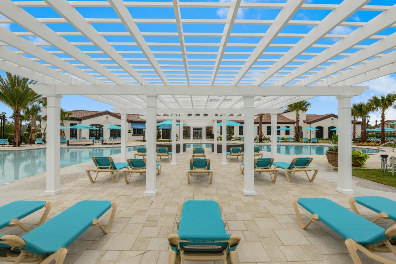 8 Bedroom, 6 Bathroom Upscale Villa Near All The Fun In Kissimmee Exteriör bild