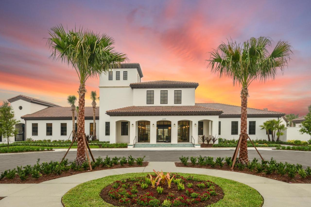 8 Bedroom, 6 Bathroom Upscale Villa Near All The Fun In Kissimmee Exteriör bild